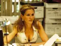 Julia Roberts in Erin Brockovich, un film con protagoniste donne forti che combattono per la giustizia.